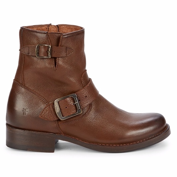 FRYE Woman’s Vicky Leather Round Toe Ankle Boots - Picture 12 of 12